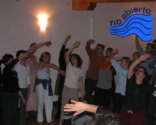 Una lezione di Movimento Espressivo Rio Abierto condotta da Clotilde