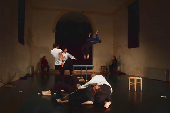 Spettacolo teatrale "Riccardo III Dang" tenuto dal CZ TEAM a Padova, primavera 2007
