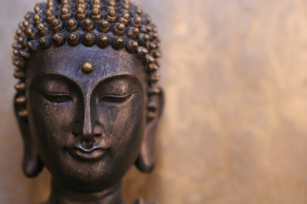 Trattamenti Reiki come via di riconnessione al momento presente. Non avere aspettative. Seminari di Reiki e di Sciamanismo vicino Vicenza, Rovigo, Treviso, Ferrara e Bassano del Grappa. Reiki con professionalità.