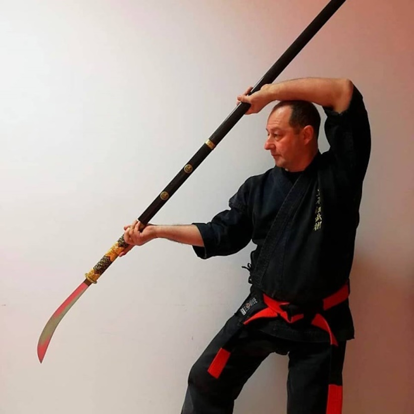 Roberto Miello, operatore Reiki Master indipendente, seminari e trattamenti Reiki Usui e Karuna a Villa Estense, corsi di Karate, Ju-Jitsu e Krav Maga a Monselice, Padova