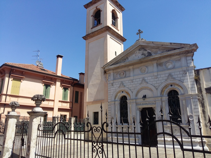 Interno della Chiesa di San Francesco a Rovigo.