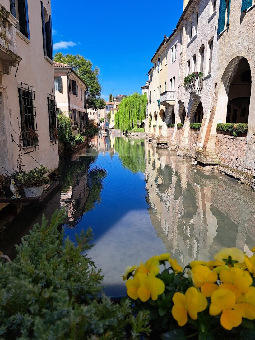 A 45 minuti da Treviso, a Dolo, corsi e seminari Reiki di Usui e Karuna Reiki condotti da Dario Canil.