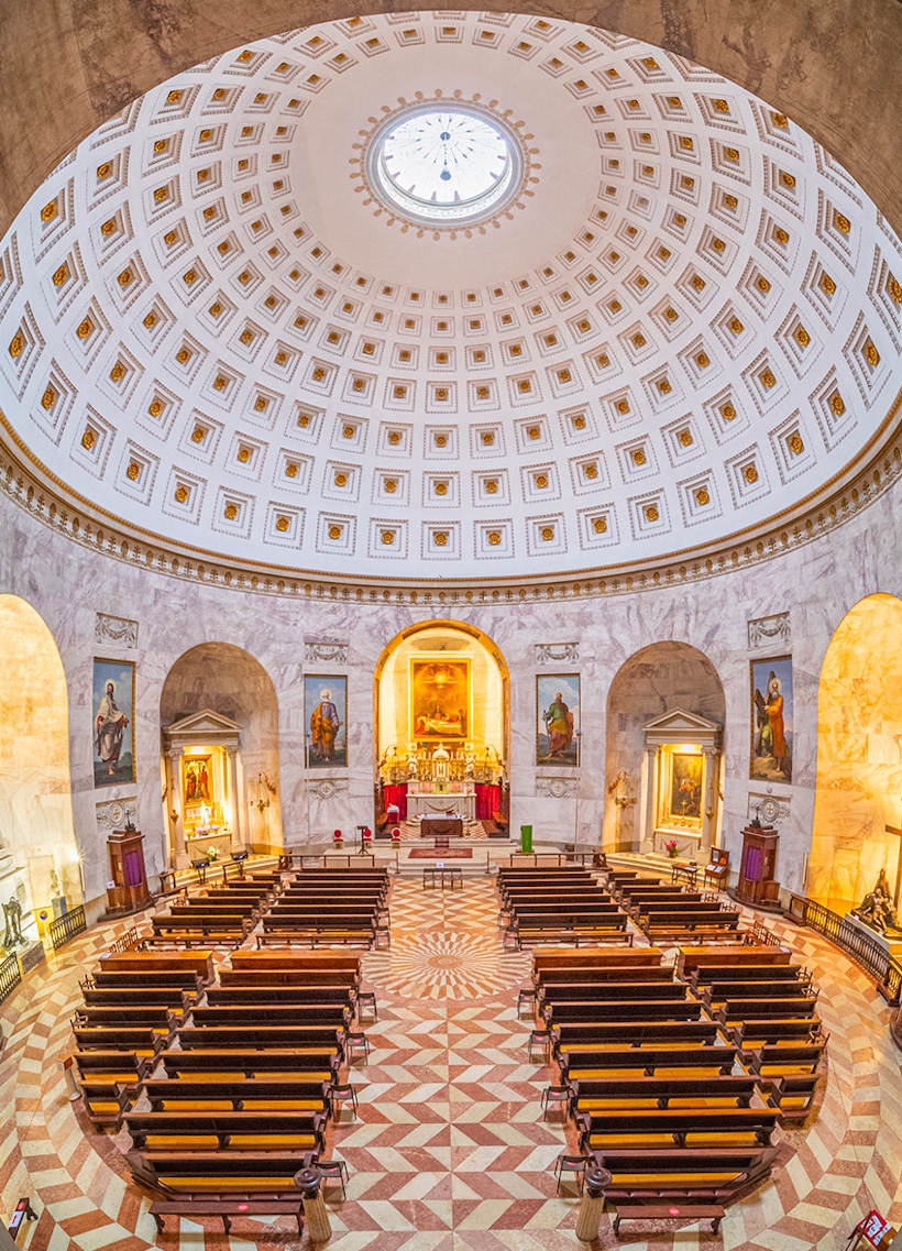 Tempio Canoviano di Possagno. Seminari e corsi Reiki vicino Treviso a Dolo Venezia.