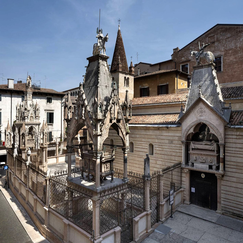 Dettagli gotici delle Arche Scaligere a Verona. Reiki e crescita personale vicino Verona.