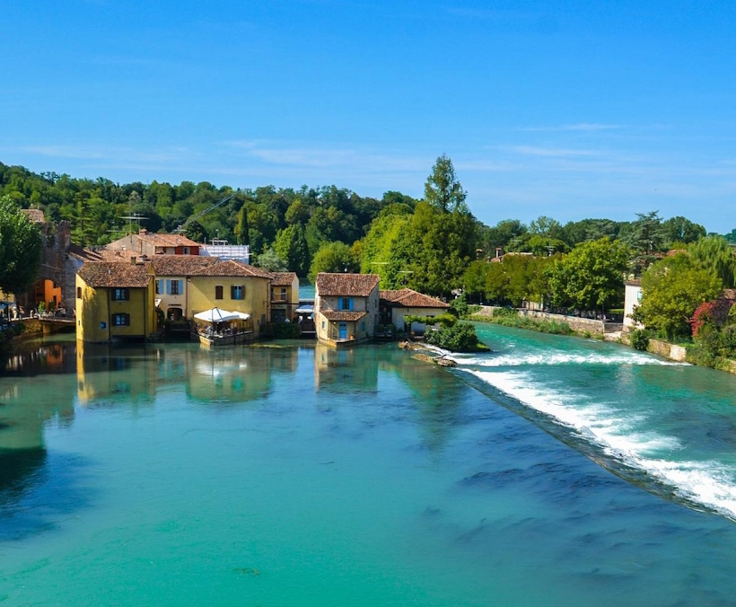 Mulini e fiume Mincio a Borghetto, in provincia di Verona. Seminari e corsi Reiki vicino Verona a Dolo Venezia.