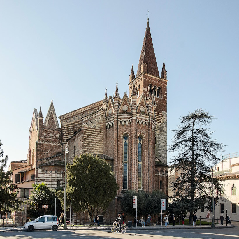 Luoghi memoriabili di Verona: Chiesa di San Fermo Maggiore. Dario Canil presenta corsi e seminari Reiki vicino ad Chiesa di San Fermo Maggiore, a Dolo (Venezia).