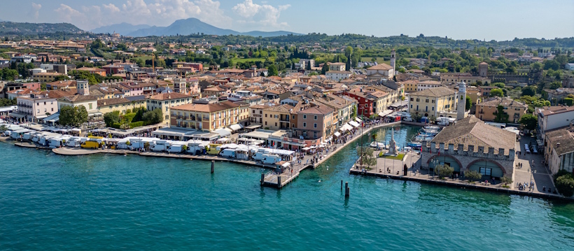 Luoghi memoriabili di Verona: Lazise. Dario Canil presenta corsi e seminari Reiki vicino ad Lazise, a Dolo (Venezia).