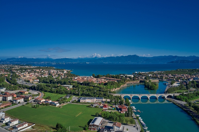 Peschiera del Garda in provincia di Verona. Seminari e corsi Reiki vicino Verona a Dolo Venezia.