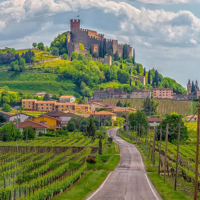 Soave in provincia di Verona. Seminari e corsi Reiki vicino Verona a Dolo Venezia.