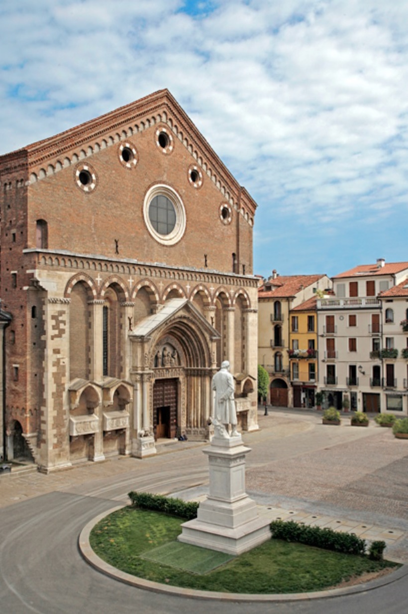La Chiesa di San Lorenzo a Vicenza, importante esempio di architettura gotica.