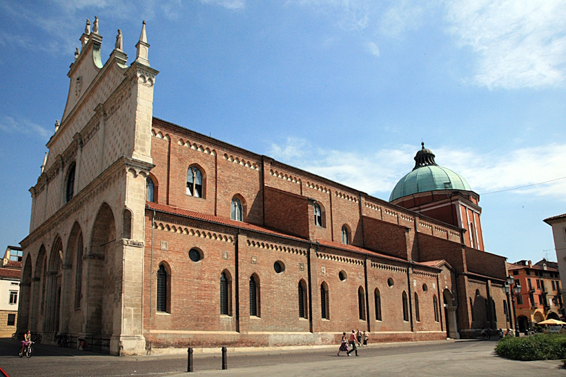 Luoghi memoriabili di Vicenza: Duomo. Dario Canil presenta corsi e seminari Reiki vicino ad Duomo, a Dolo (Venezia).