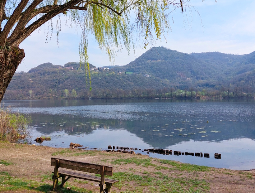 Paesaggio del Lago di Fimon e dei Colli Berici vicino Vicenza.