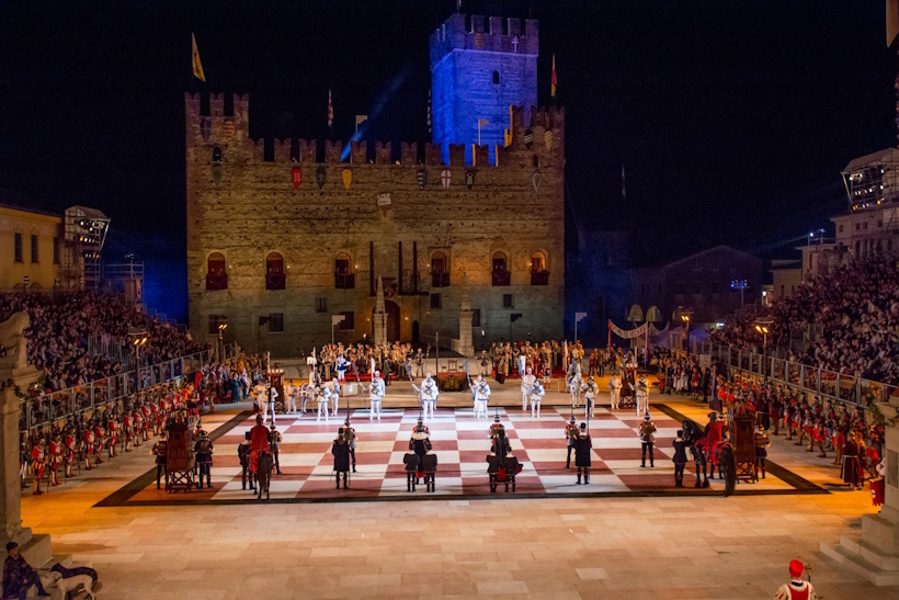 Piazza degli Scacchi a Marostica, uno dei luoghi più famosi della provincia di Vicenza.