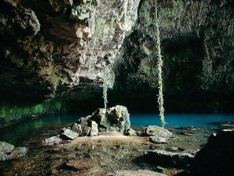 Luoghi memoriabili di Vicenza: Valstagna, Grotte di Oliero. Dario Canil presenta corsi e seminari Reiki vicino ad Valstagna, Grotte di Oliero, a Dolo (Venezia).