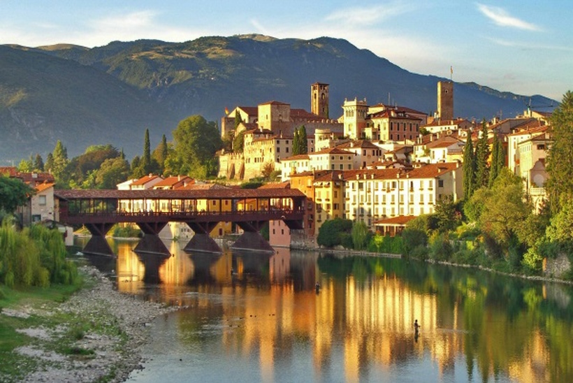 Dario Canil presenta corsi e seminari Reiki vicino a Bassano del Grappa, in Veneto.