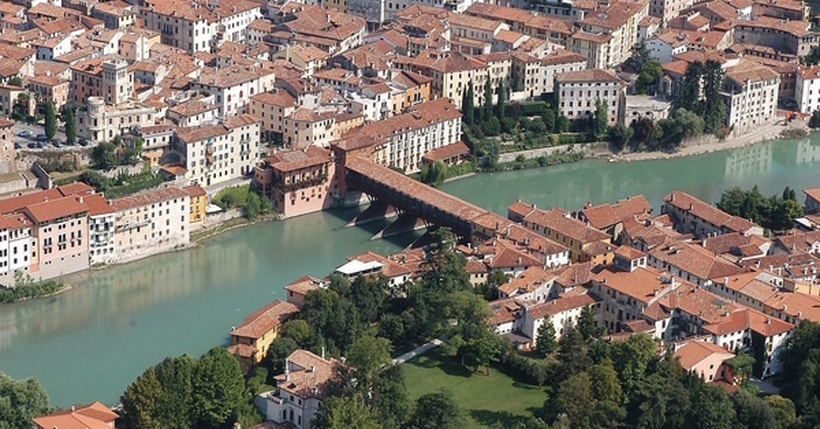 Dario Canil e il Centro Olistico Tolteca presentano corsi e seminari Reiki vicino a Bassano del Grappa, in Veneto.