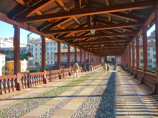 Dario Canil presenta i corsi e i seminari Reiki vicino a Bassano del Grappa, in Veneto.