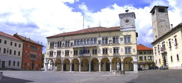 Dario Canil presenta corsi e seminari Reiki vicino a Belluno, in Veneto, a Dolo (Venezia).