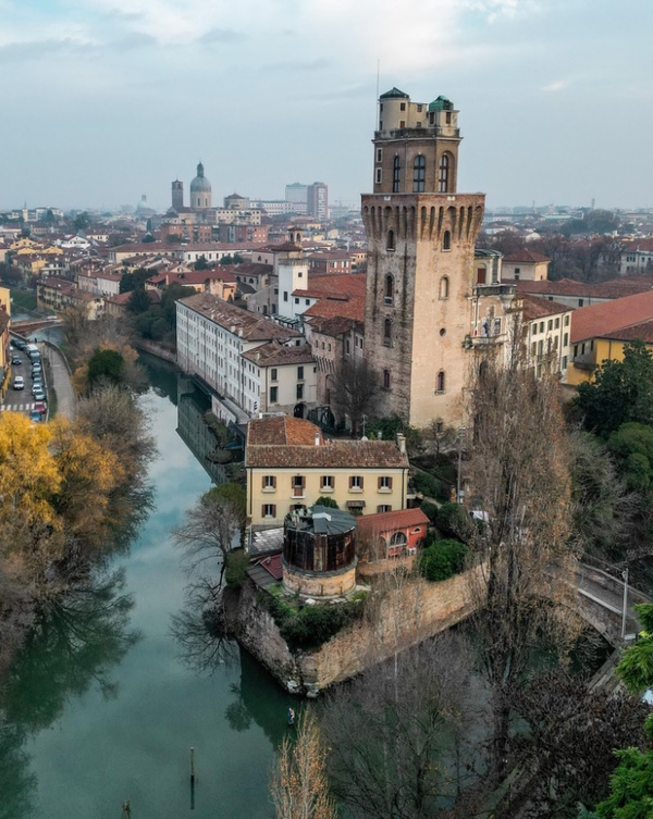 Dario Canil presenta i corsi e i seminari Reiki vicino a Padova, in Veneto.