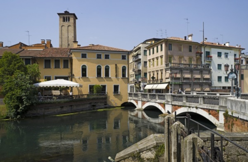 Dario Canil e il Centro Olistico Tolteca presentano corsi e seminari Reiki a Dolo, a 45 minuti da Treviso, in Veneto.