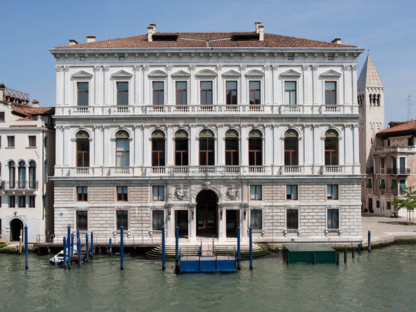 A mezz'ora da Venezia, a Dolo, corsi e seminari Reiki di Usui e Karuna Reiki condotti da Dario Canil.
