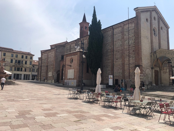 Dario Canil presenta i corsi e i seminari Reiki vicino a Bassano del Grappa, in Veneto.