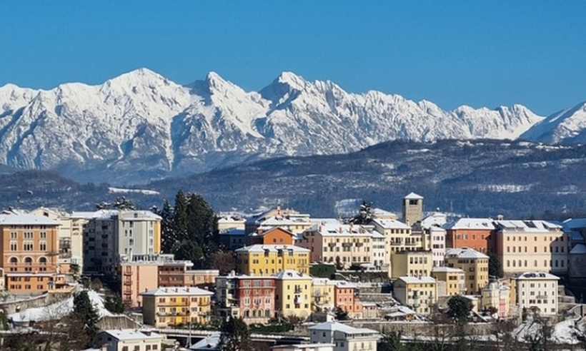 Dario Canil conduce seminari di Reiki e di Sciamanismo vicino a Belluno. Reiki è una via di crescita a un'ora e un quarto da Belluno.