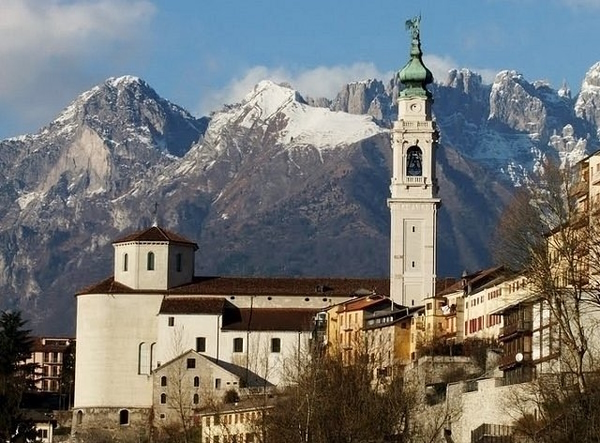 Dario Canil presenta i corsi e i seminari Reiki vicino a Belluno, in Veneto.