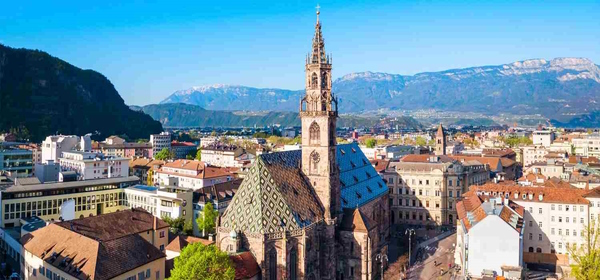 Dario Canil e il Centro Olistico Tolteca presentano corsi e seminari Reiki a Dolo, a due ore e mezza da Bolzano, in Veneto.