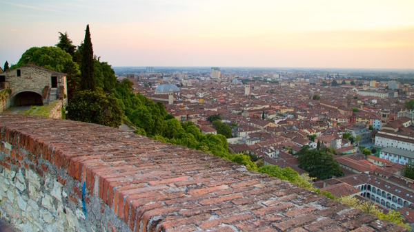 Dario Canil e il Centro Olistico Tolteca presentano corsi e seminari Reiki a Dolo, a un'ora e tre quarti da Brescia, in Veneto.