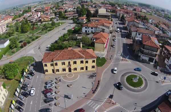 Dario Canil presenta corsi e seminari Reiki vicino a Fossò, in Veneto, a Dolo (Venezia).
