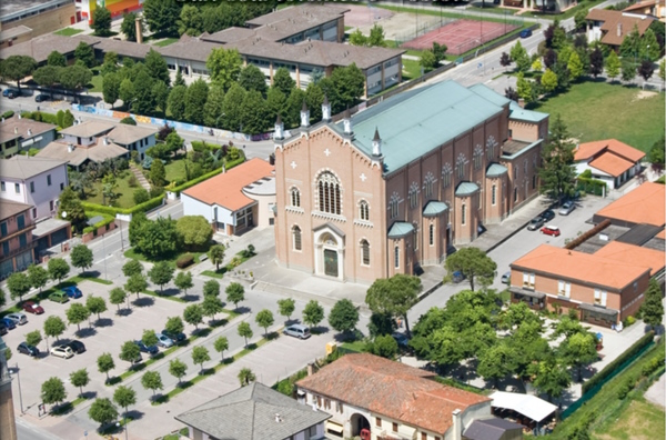 Dario Canil presenta i corsi e i seminari Reiki vicino a Fossò, in Veneto.