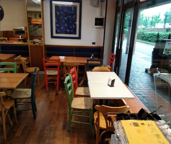 Dario Canil suggerisce per la pausa pranzo a Dolo, in provincia di Venezia, l'ottimo locale L'Altro Fragile.