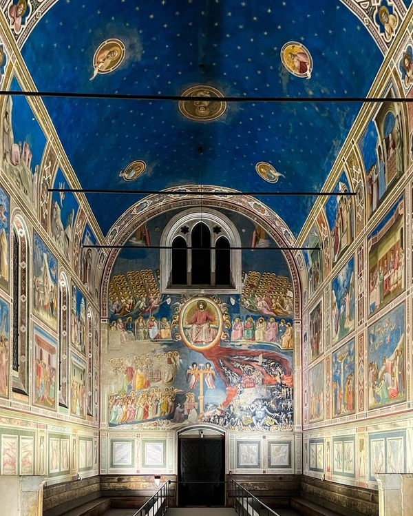 cappella degli scrovegni - giotto di Padova. Dario Canil e il Centro Olistico Tolteca presentano corsi e seminari Reiki a Dolo (Venezia), vicino a Padova, in Veneto.
