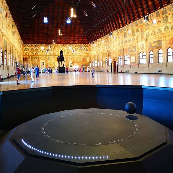 Palazzo della Ragione a Padova. Dario Canil e il Centro Olistico Tolteca presentano corsi e seminari Reiki a Dolo (Venezia), vicino a Padova, in Veneto.