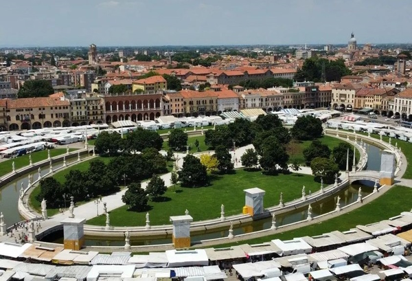 Dario Canil presenta corsi e seminari Reiki vicino a Padova, in Veneto, a Dolo (Venezia).