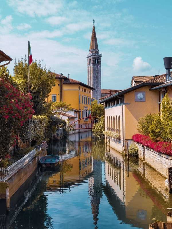 Dario Canil presenta corsi e seminari Reiki vicino a Pordenone, in Veneto.