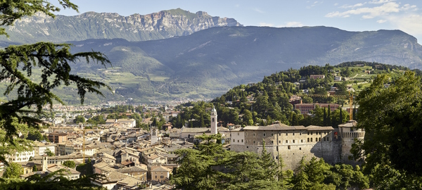 Dario Canil presenta corsi e seminari Reiki vicino a Rovereto, in Veneto.