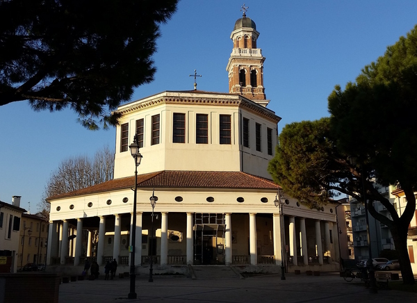 Dario Canil presenta corsi e seminari Reiki vicino a Rovigo, in Veneto, a Dolo (Venezia).