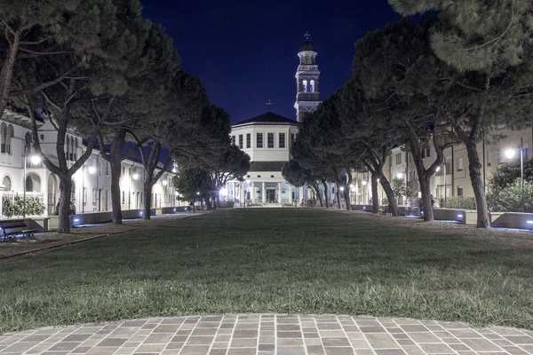 Dario Canil presenta i corsi e i seminari Reiki vicino a Rovigo, in Veneto.