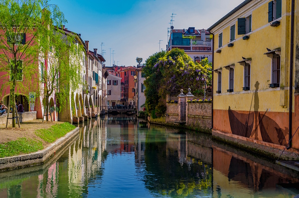il Centro Storico a Treviso. Dario Canil e il Centro Olistico Tolteca presentano corsi e seminari Reiki a Dolo (Venezia), vicino a Treviso, in Veneto.