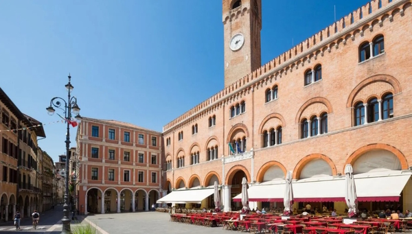 Dario Canil presenta corsi e seminari Reiki vicino a Treviso, in Veneto, a Dolo (Venezia).