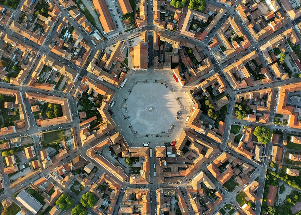 Dario Canil e il Centro Olistico Tolteca presentano corsi e seminari Reiki a Dolo, a un'ora e mezza da Udine, in Veneto.