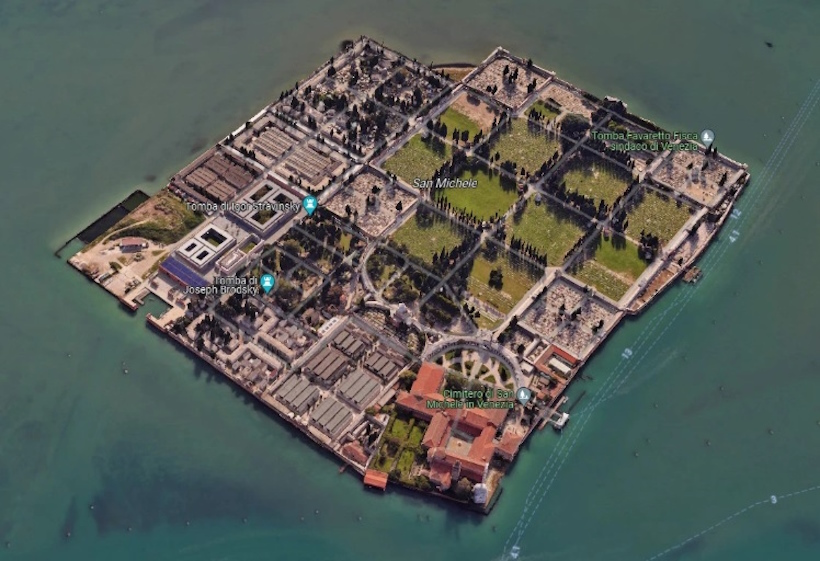 L'isola di San Michele nella laguna di Venezia. Seminari e corsi Reiki a Dolo condotti da Dario Canil dal 1997.