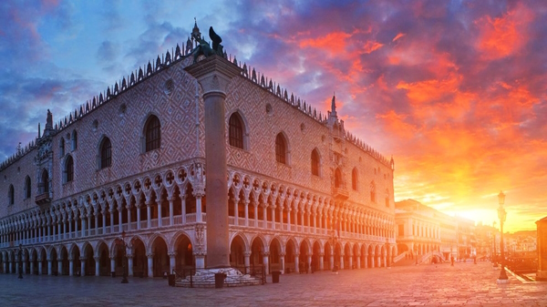 Venezia, il Palazzo Ducale. Dario Canil presenta i corsi e i seminari Reiki vicino a Venezia, in Veneto.