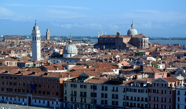 Venezia, Castello. Dario Canil presenta corsi e seminari Reiki vicino a Venezia, in Veneto, a Dolo (Venezia).