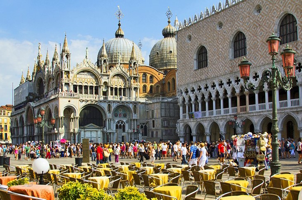 Venezia, San Marco. Dario Canil presenta i corsi e i seminari Reiki vicino a Venezia, in Veneto.