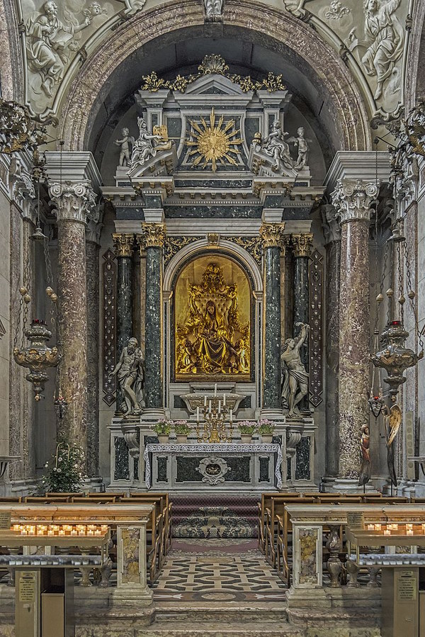 il Duomo di Verona. Dario Canil e il Centro Olistico Tolteca presentano corsi e seminari Reiki a Dolo (Venezia), vicino a Verona, in Veneto.