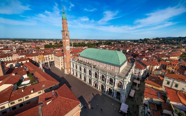 Dario Canil presenta i corsi e i seminari Reiki vicino a Vicenza, in Veneto.