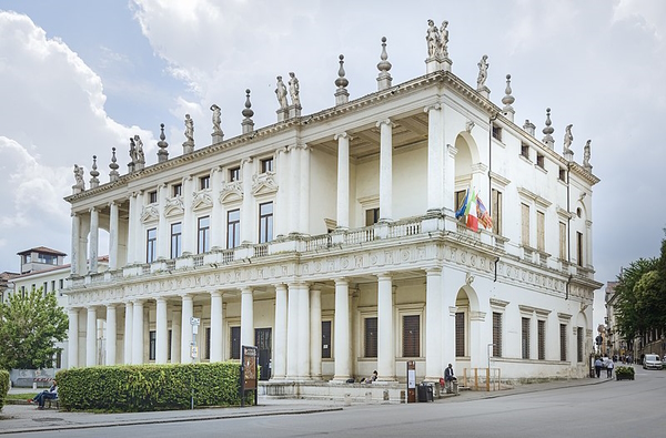 Vicenza, Il Museo di Palazzo Chiericati. Dario Canil e il Centro Olistico Tolteca presentano corsi e seminari Reiki a Dolo (Venezia), vicino a Vicenza, in Veneto.